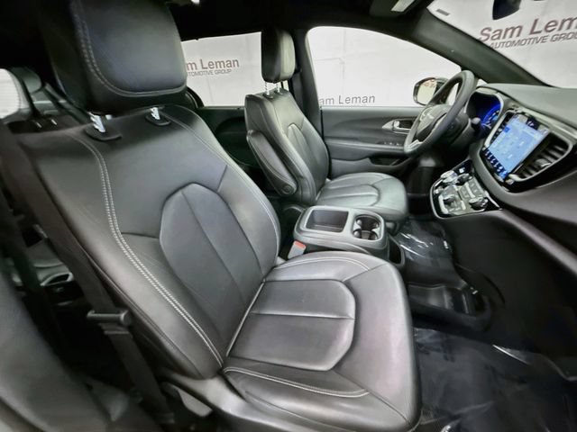 Used 2025 Chrysler Pacifica Select FWD image 27