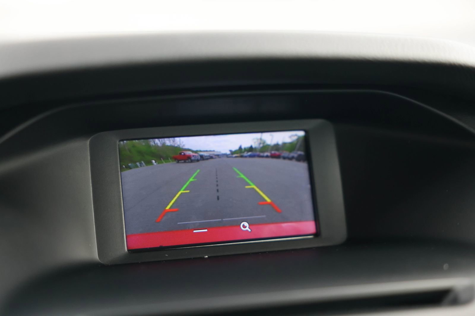 Certified 2017 Ford Focus SE FWD image 19