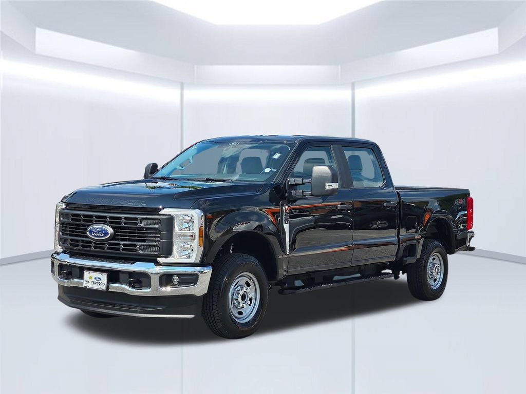 Certified 2026 Ford F250 XL w/ XL Chrome Package AWD/4WD image 2