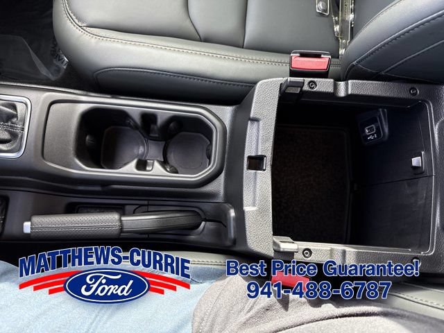 Used 2026 Jeep Gladiator Mojave AWD/4WD image 23