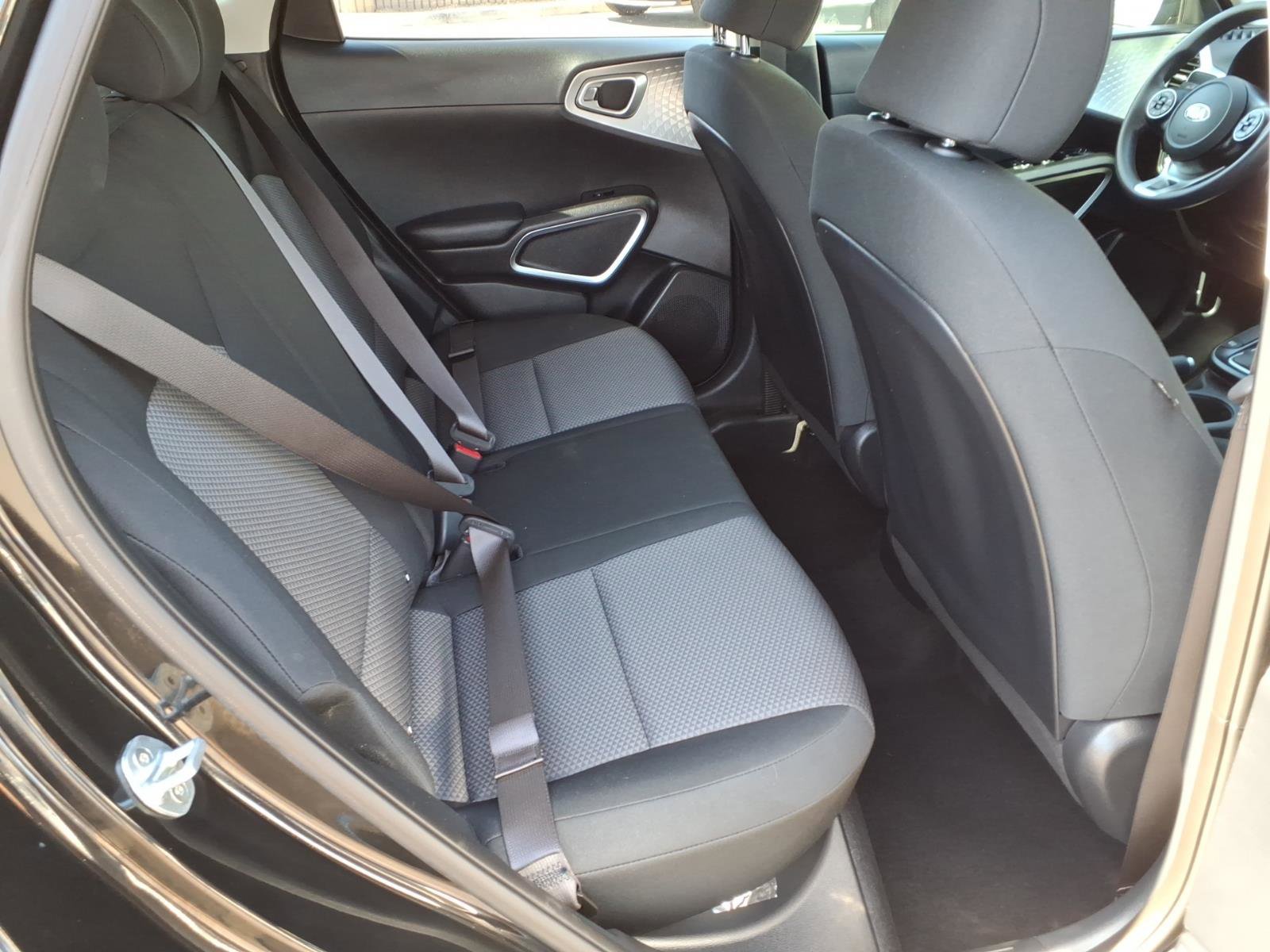 Used 2020 Kia Soul LX FWD image 14