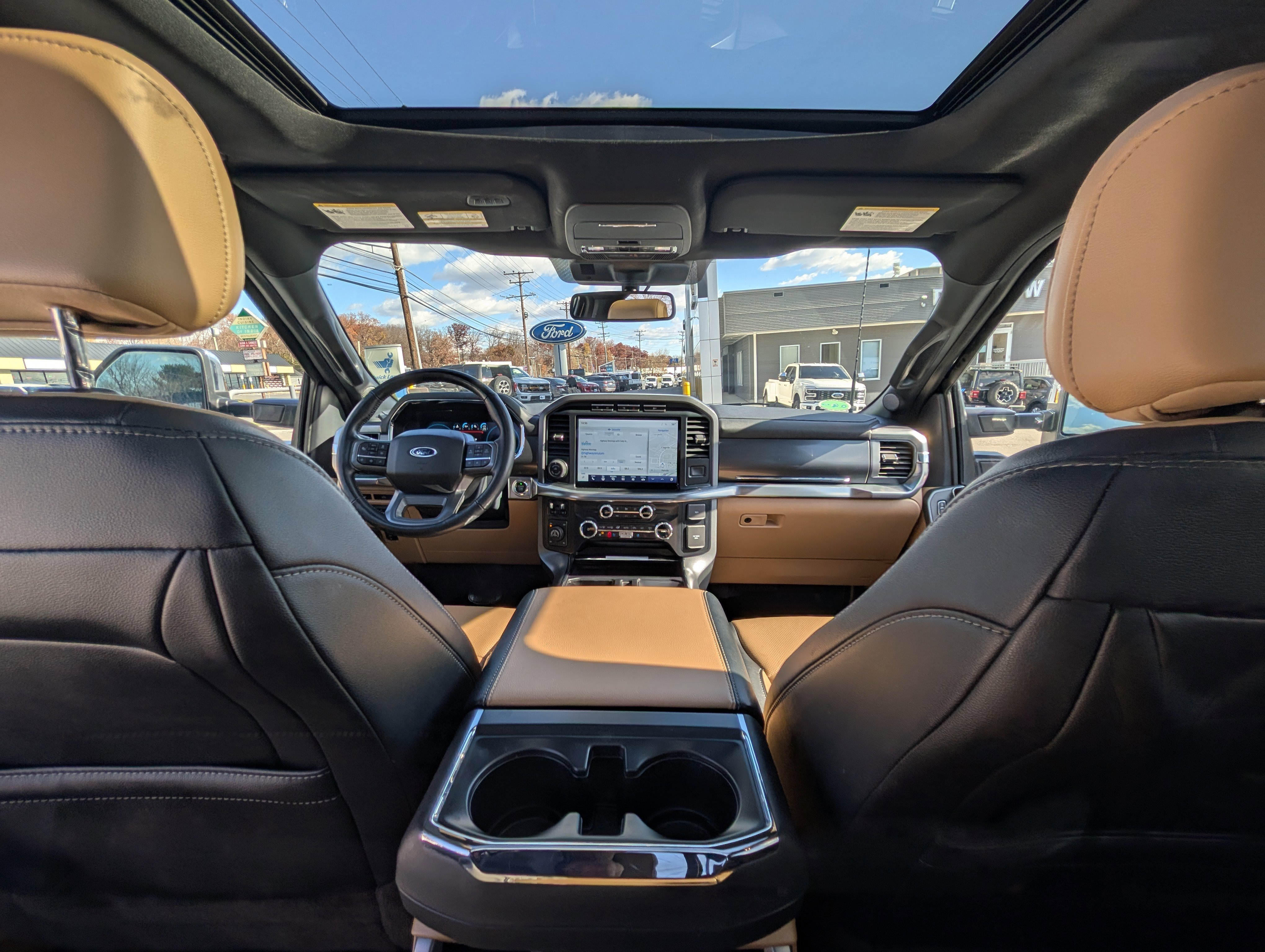 Certified 2022 Ford F150 Lariat w/ Equipment Group 502A High image 17