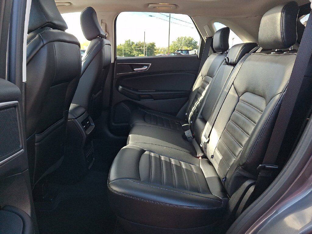 Certified 2024 Ford Edge SEL w/ Convenience Package AWD/4WD image 10