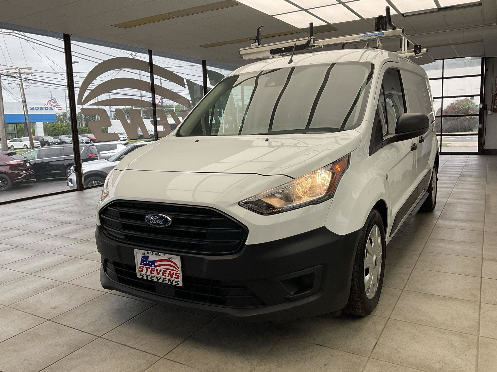 Certified 2023 Ford Transit Connect XL FWD image 3