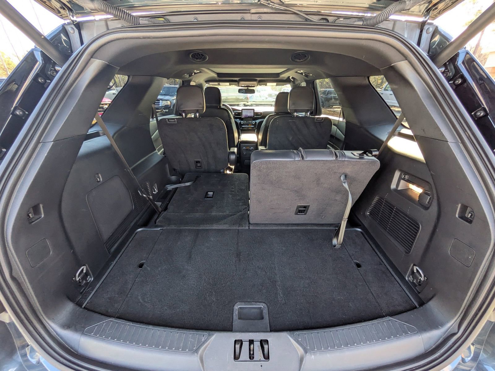 Certified 2023 Ford Explorer ST-Line w/ Class IV Trailer Tow Package image 14