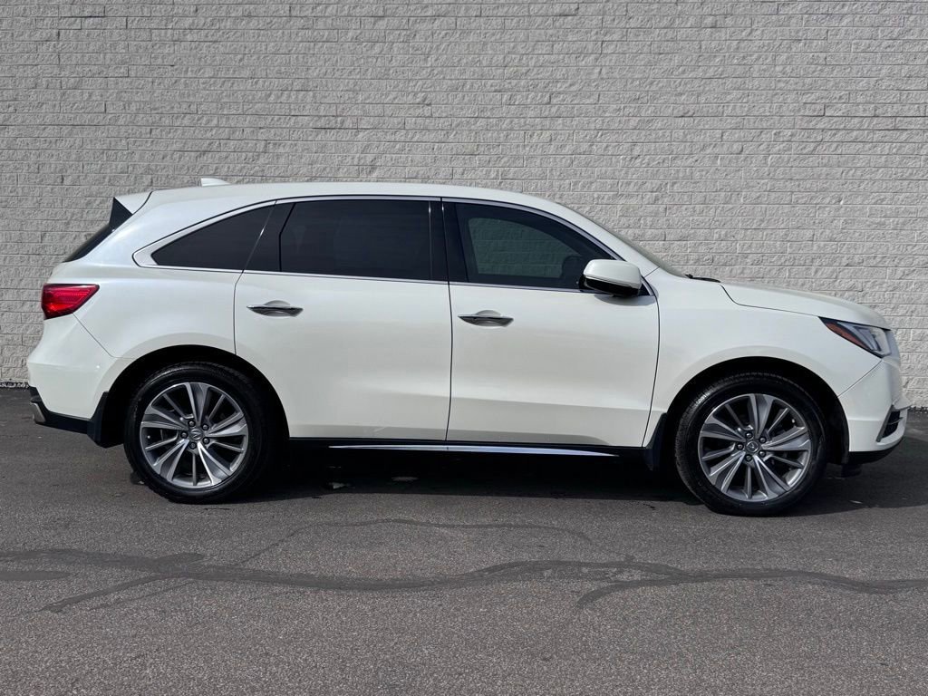 Used 2017 Acura MDX SH-AWD w/ Technology Package image 2