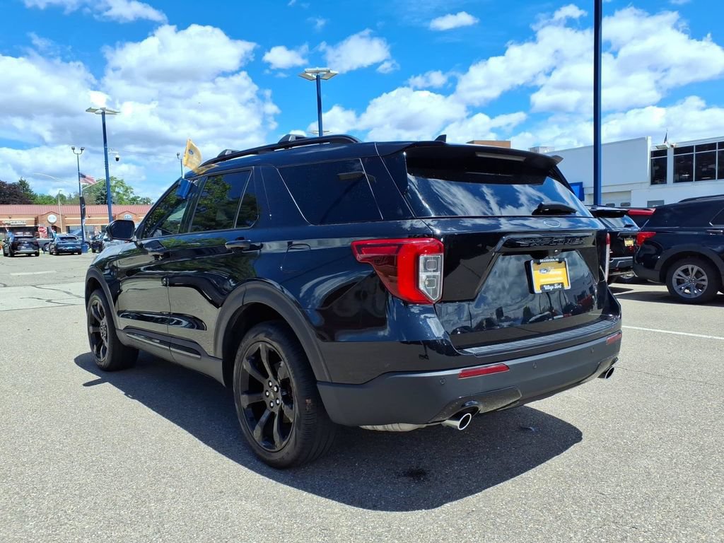 Certified 2023 Ford Explorer ST-Line AWD/4WD image 8
