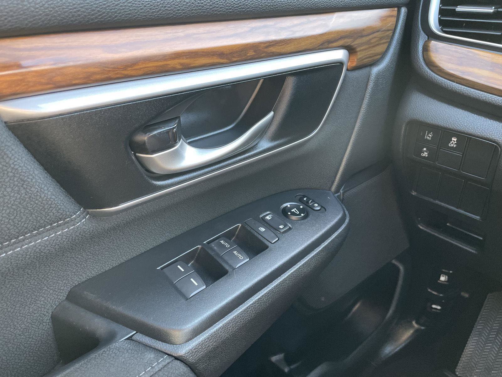 Used 2017 Honda CR-V EX image 27