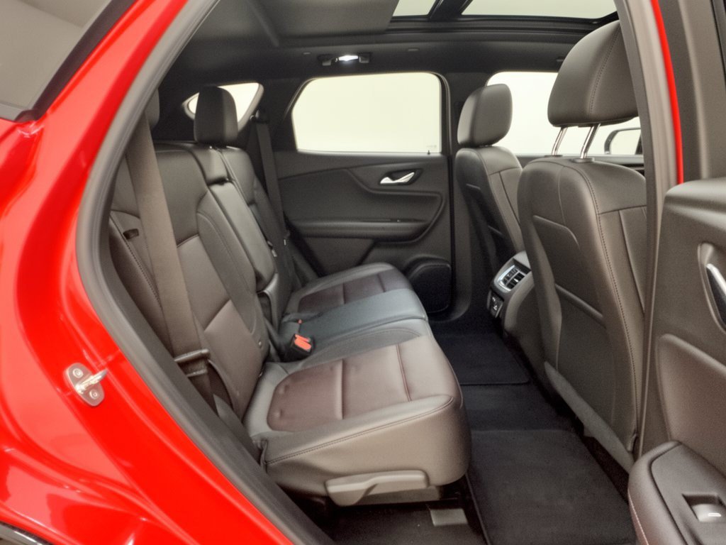 Used 2023 Chevrolet Blazer RS FWD image 29