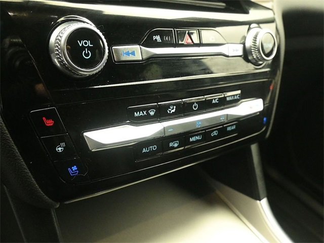 Certified 2023 Ford Explorer Limited w/ Equipment Group 301A image 19