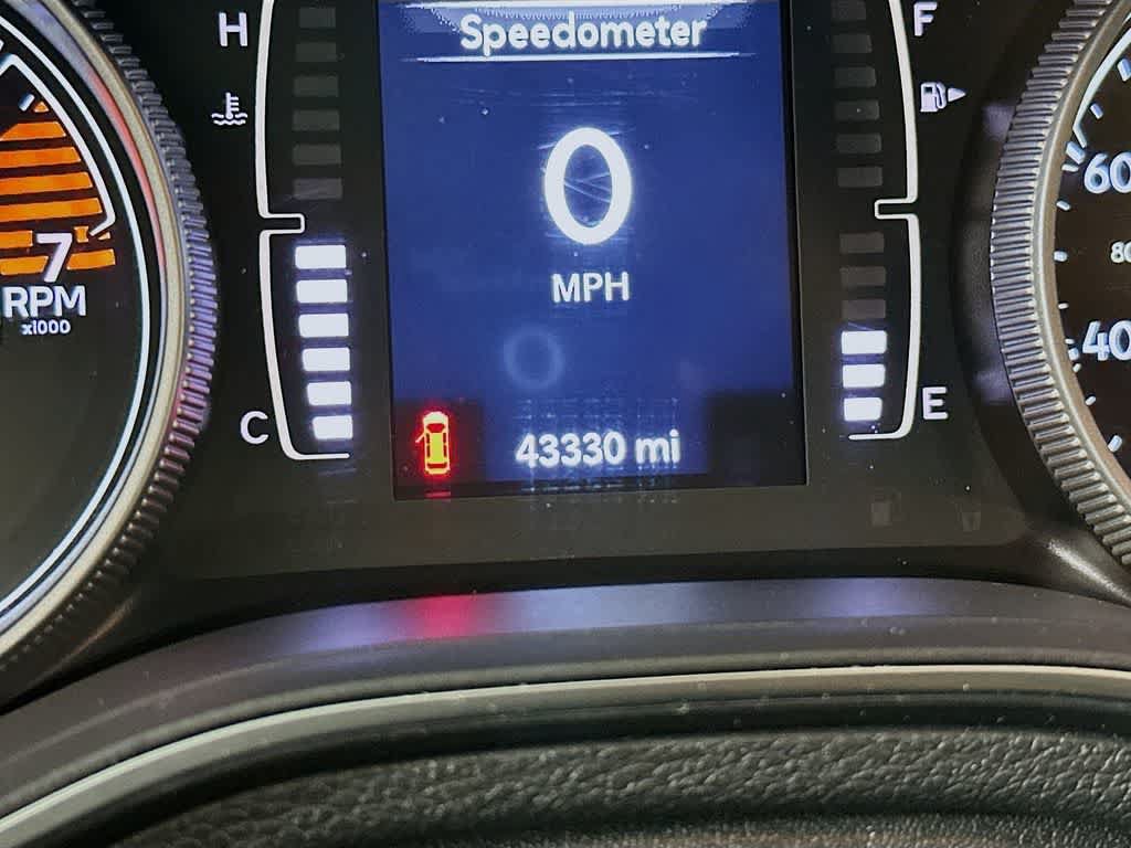 Used 2019 Jeep Cherokee Latitude Plus w/ Cold Weather Group AWD/4WD image 20
