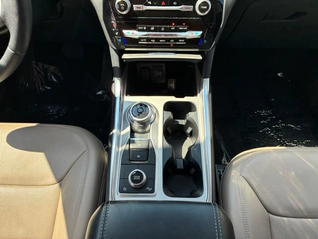 Certified 2023 Ford Explorer Limited AWD/4WD image 13