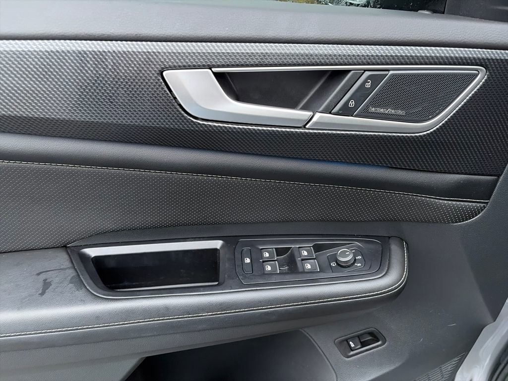 Used 2024 Volkswagen Atlas Cross Sport SEL Premium R-Line image 20