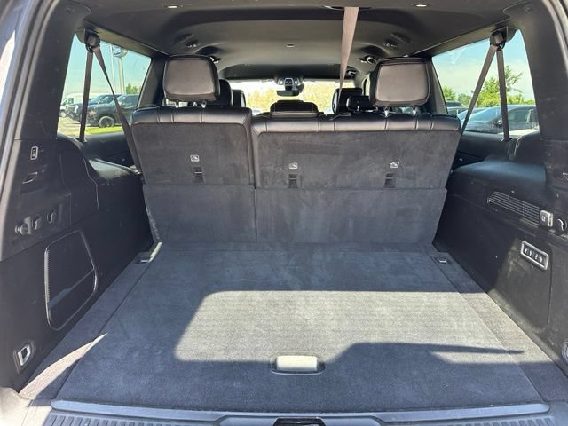 Used 2024 Jeep Wagoneer L Series II w/ Flexible Seating Group AWD/4WD image 11