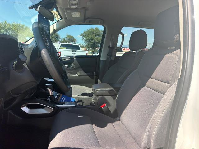 Used 2025 Nissan Frontier SV RWD image 5