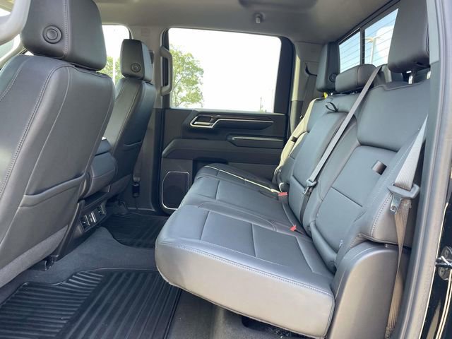 Used 2024 Chevrolet Silverado 2500 LT w/ Convenience Package image 11