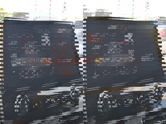 Used 2022 Nissan Armada SV w/ SV Appearance Package image 17