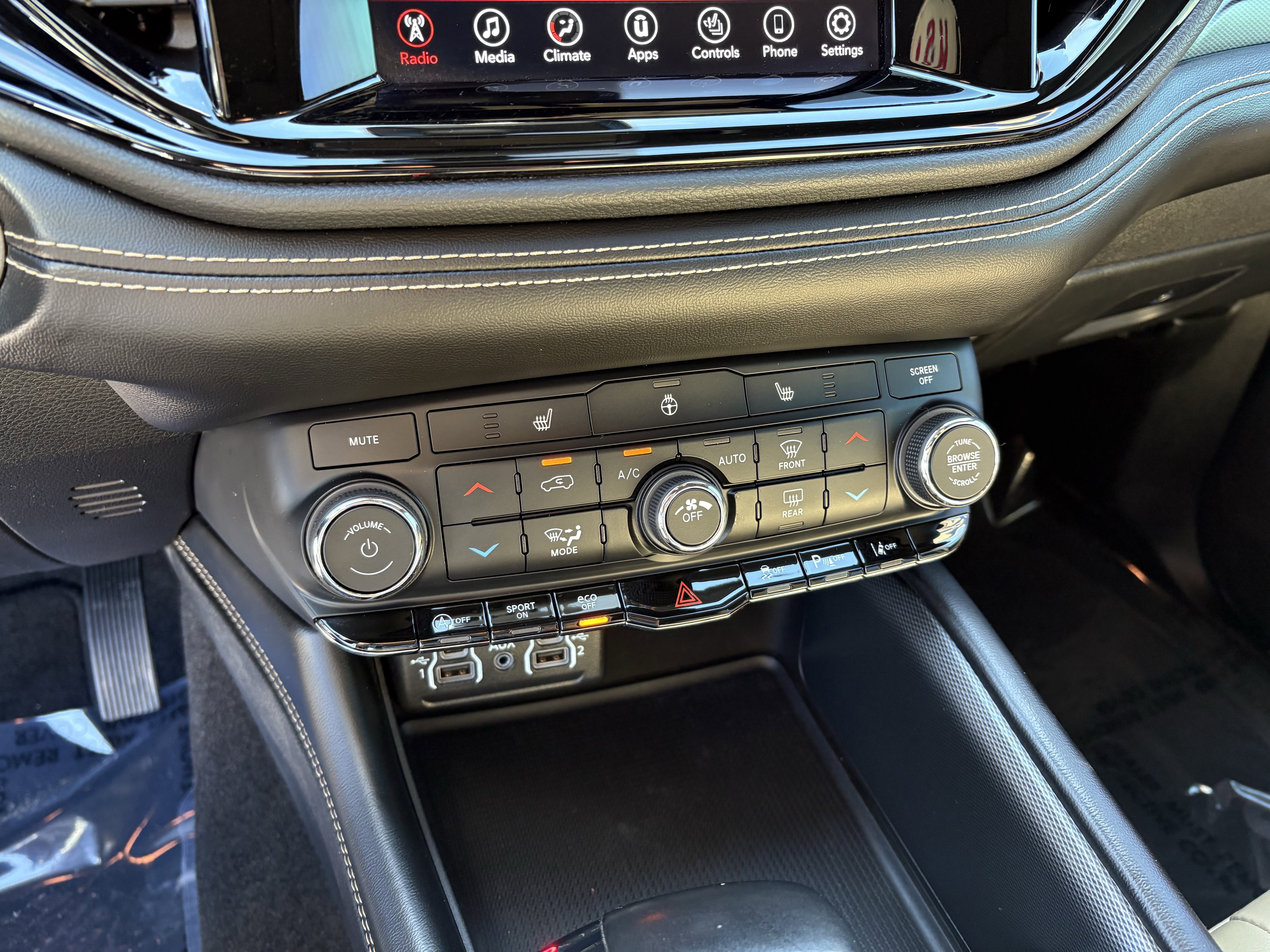 Used 2022 Dodge Durango GT image 30