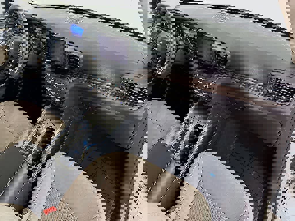 Certified 2020 Ford Explorer Limited w/ Class III Trailer Tow Package image 36