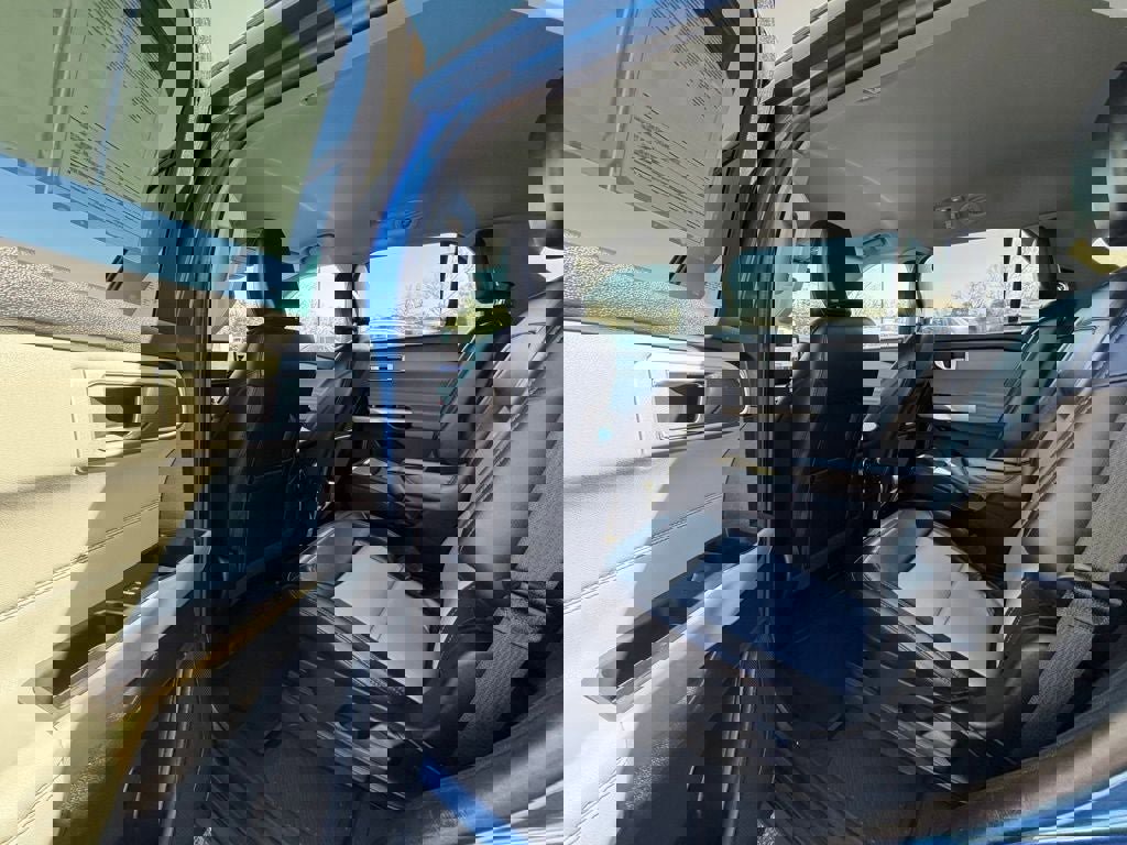 Certified 2022 Ford Explorer XLT w/ Equipment Group 202A image 24