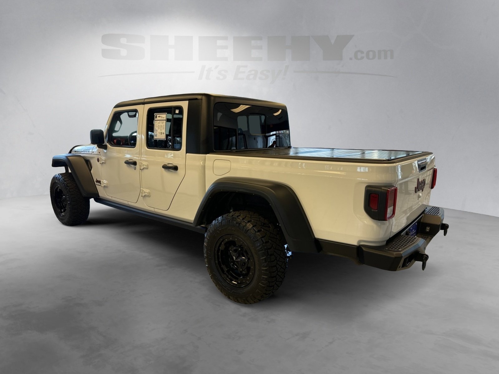 Used 2022 Jeep Gladiator Rubicon w/ Cold Weather Group image 3