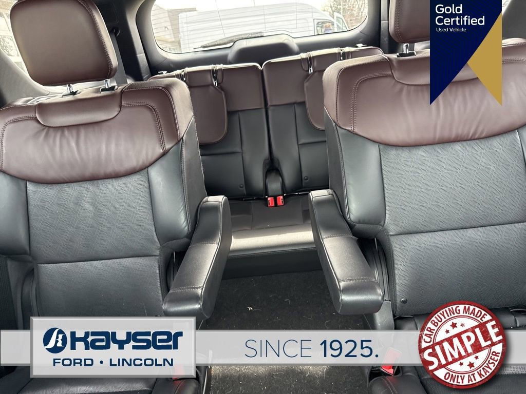 Certified 2022 Ford Explorer Platinum w/ Equipment Group 601A image 4