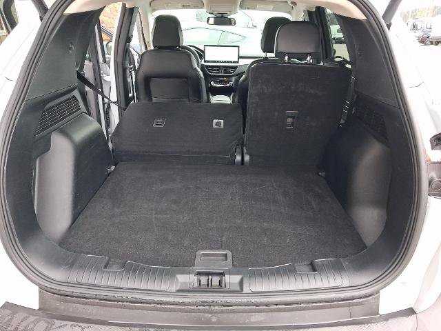 Certified 2025 Ford Escape Platinum AWD/4WD image 29