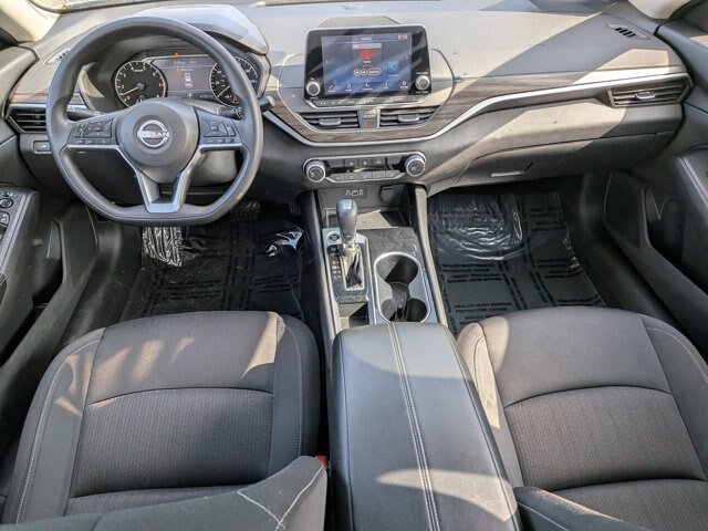 Used 2024 Nissan Altima 2.5 SV FWD image 22