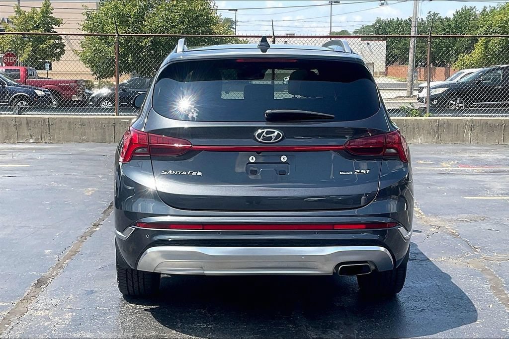 Used 2022 Hyundai Santa Fe Calligraphy AWD/4WD image 3