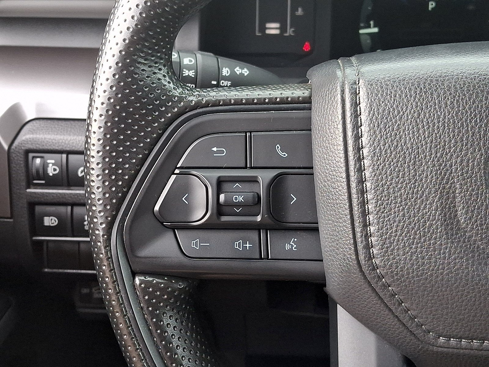 Used 2025 Toyota Tacoma SR5 RWD image 21