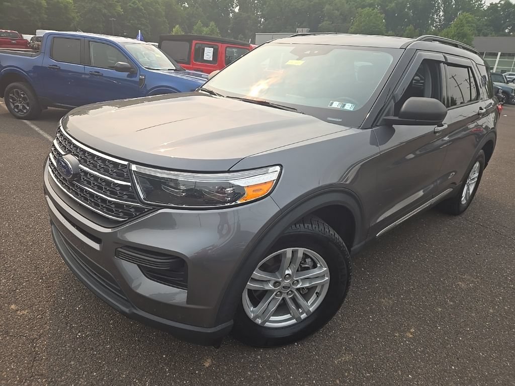 Certified 2021 Ford Explorer XLT AWD/4WD image 3