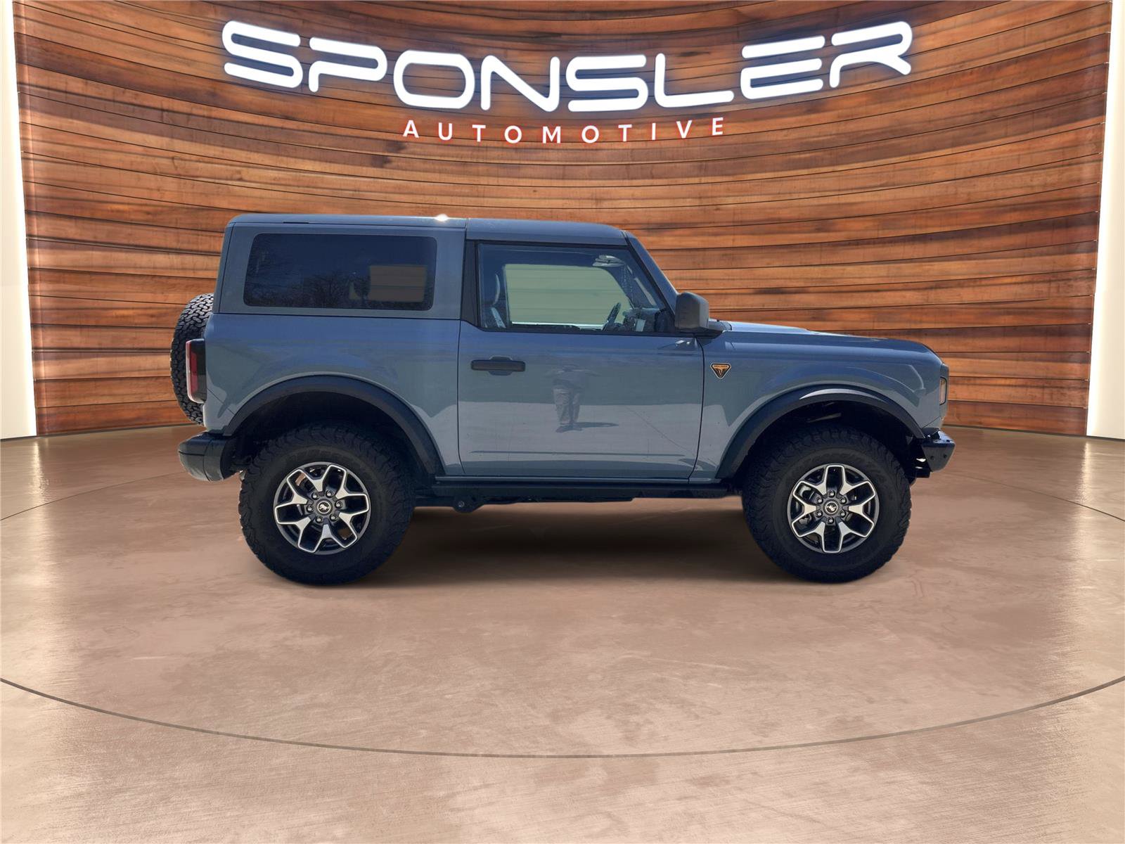 Certified 2025 Ford Bronco Badlands AWD/4WD image 8