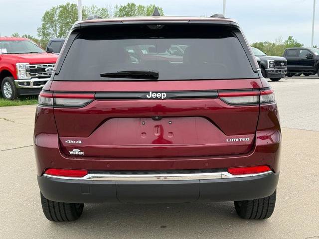 Used 2025 Jeep Grand Cherokee Limited w/ Luxury Tech Group II AWD/4WD image 4