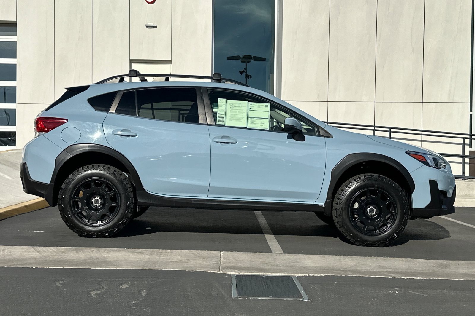 Used 2022 Subaru Crosstrek 2.5i Limited w/ Moonroof Package 2 image 2