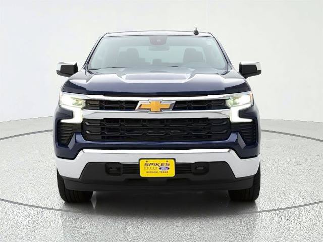 Used 2022 Chevrolet Silverado 1500 LT AWD/4WD image 2