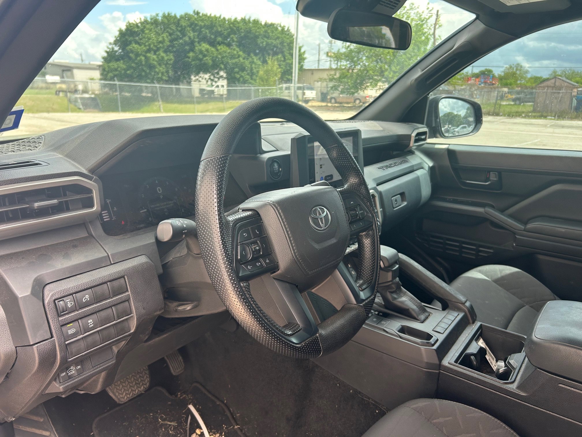 Used 2025 Toyota Tacoma SR image 14