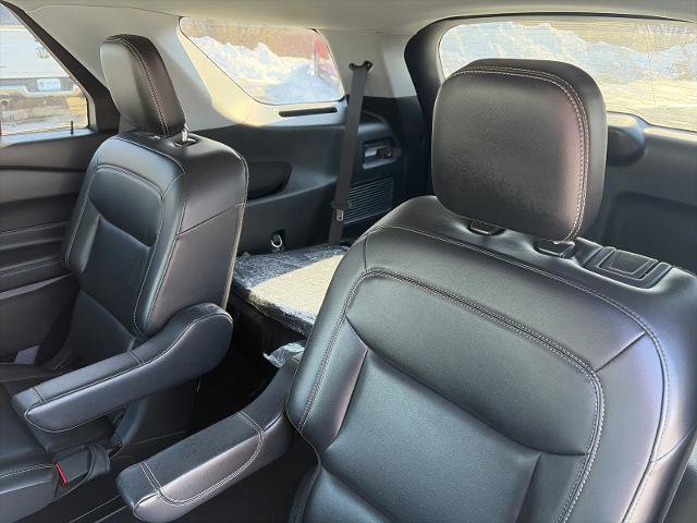 Certified 2022 Ford Explorer XLT w/ Equipment Group 202A image 20