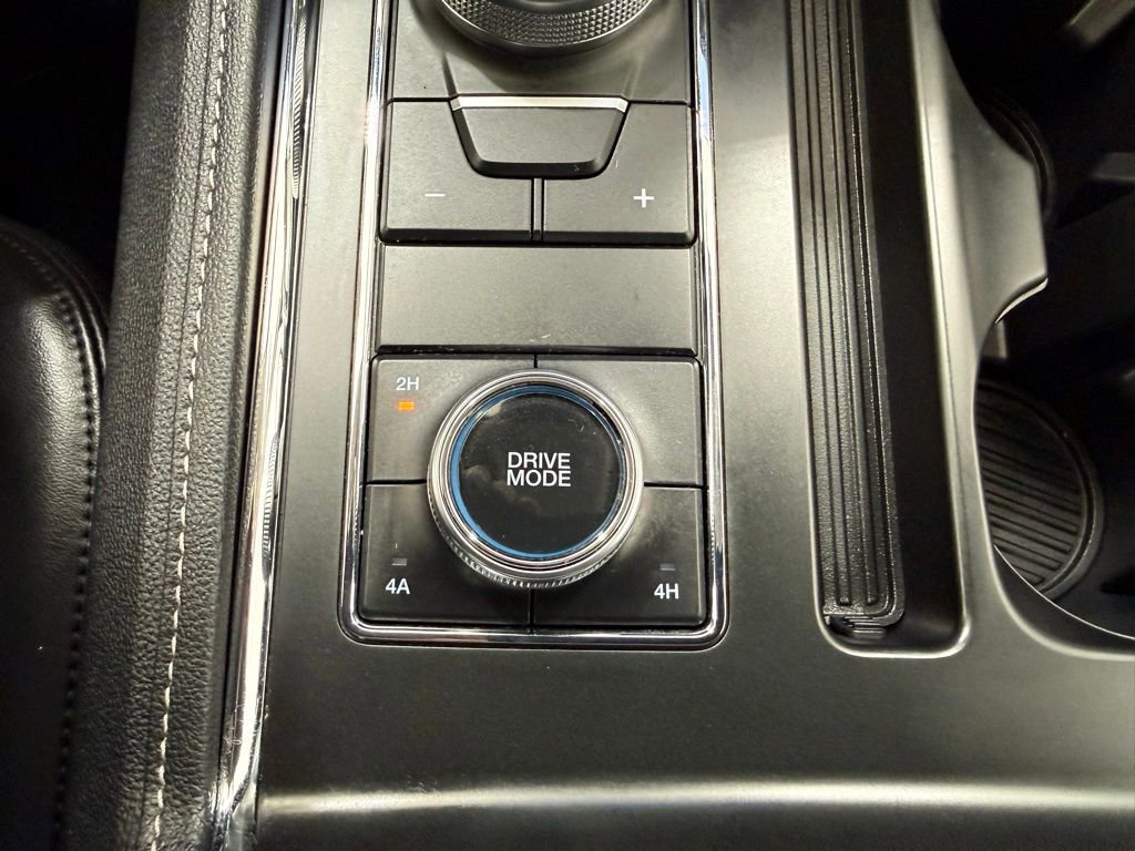 Certified 2023 Ford Expedition XLT image 40