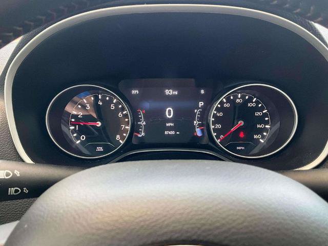 Used 2018 Jeep Compass Latitude w/ Popular Equipment Group FWD image 10