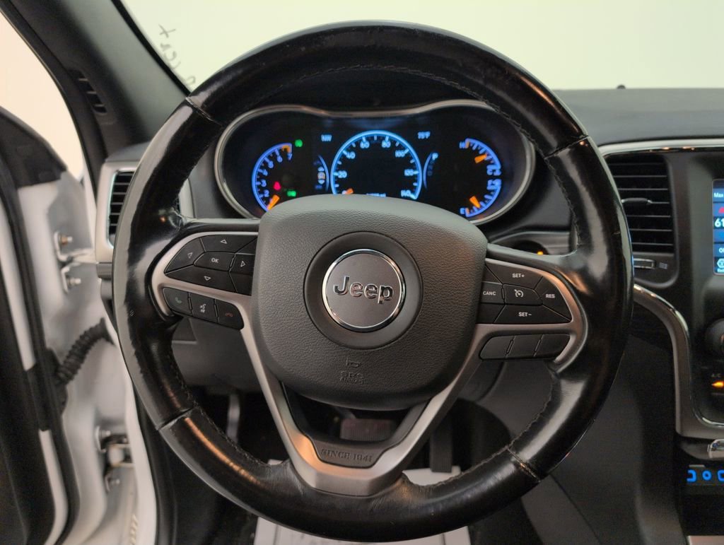 Used 2021 Jeep Grand Cherokee Laredo image 41