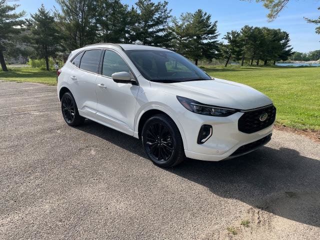 Certified 2023 Ford Escape ST-Line Elite AWD/4WD image 33
