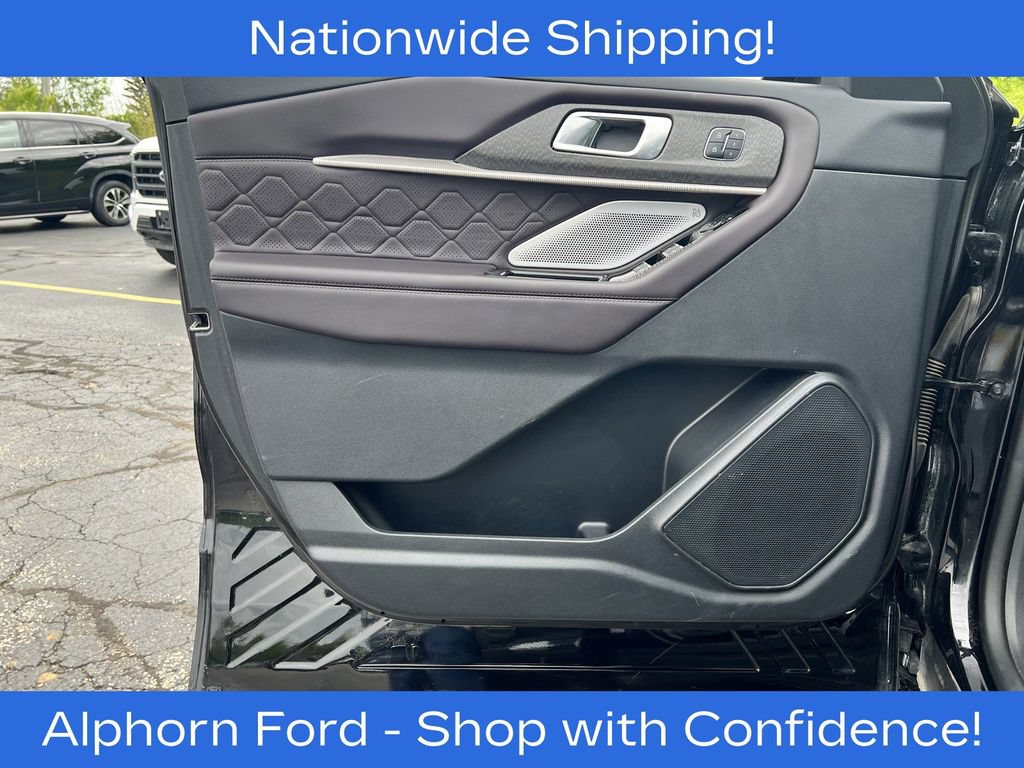 Certified 2025 Ford Explorer Platinum w/ LUX Leather Package AWD/4WD image 11