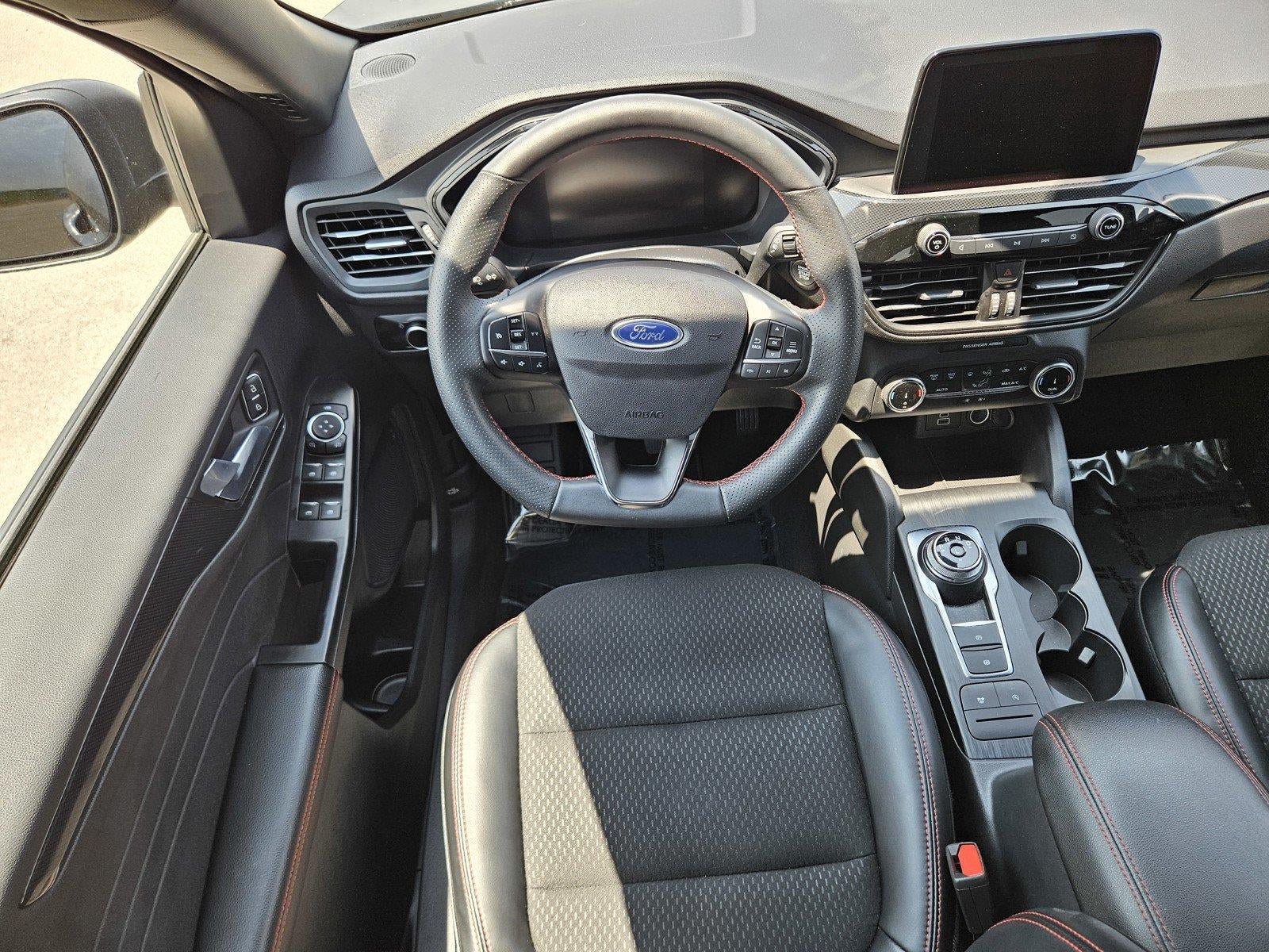 Certified 2025 Ford Escape ST-Line AWD/4WD image 10