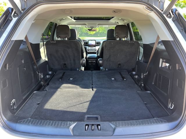 Certified 2023 Ford Explorer XLT w/ Equipment Group 202A AWD/4WD image 29