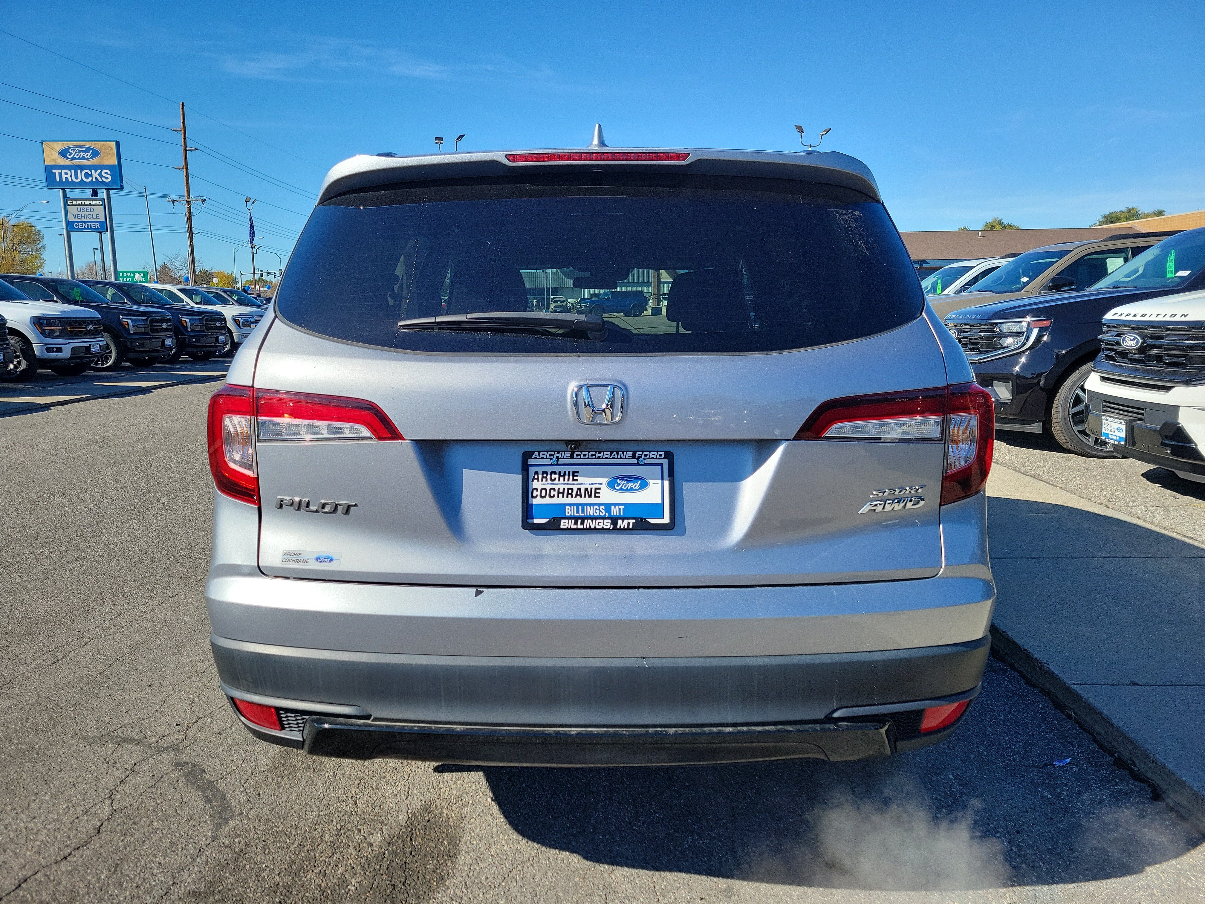 Used 2022 Honda Pilot Sport image 4
