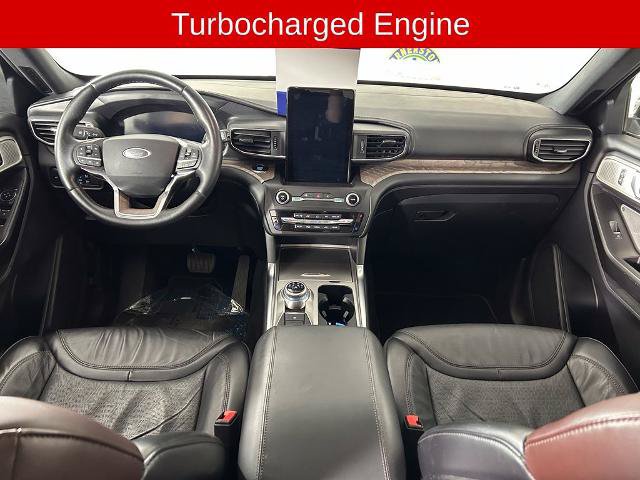 Certified 2020 Ford Explorer Platinum w/ Premium Technology Package AWD/4WD image 6