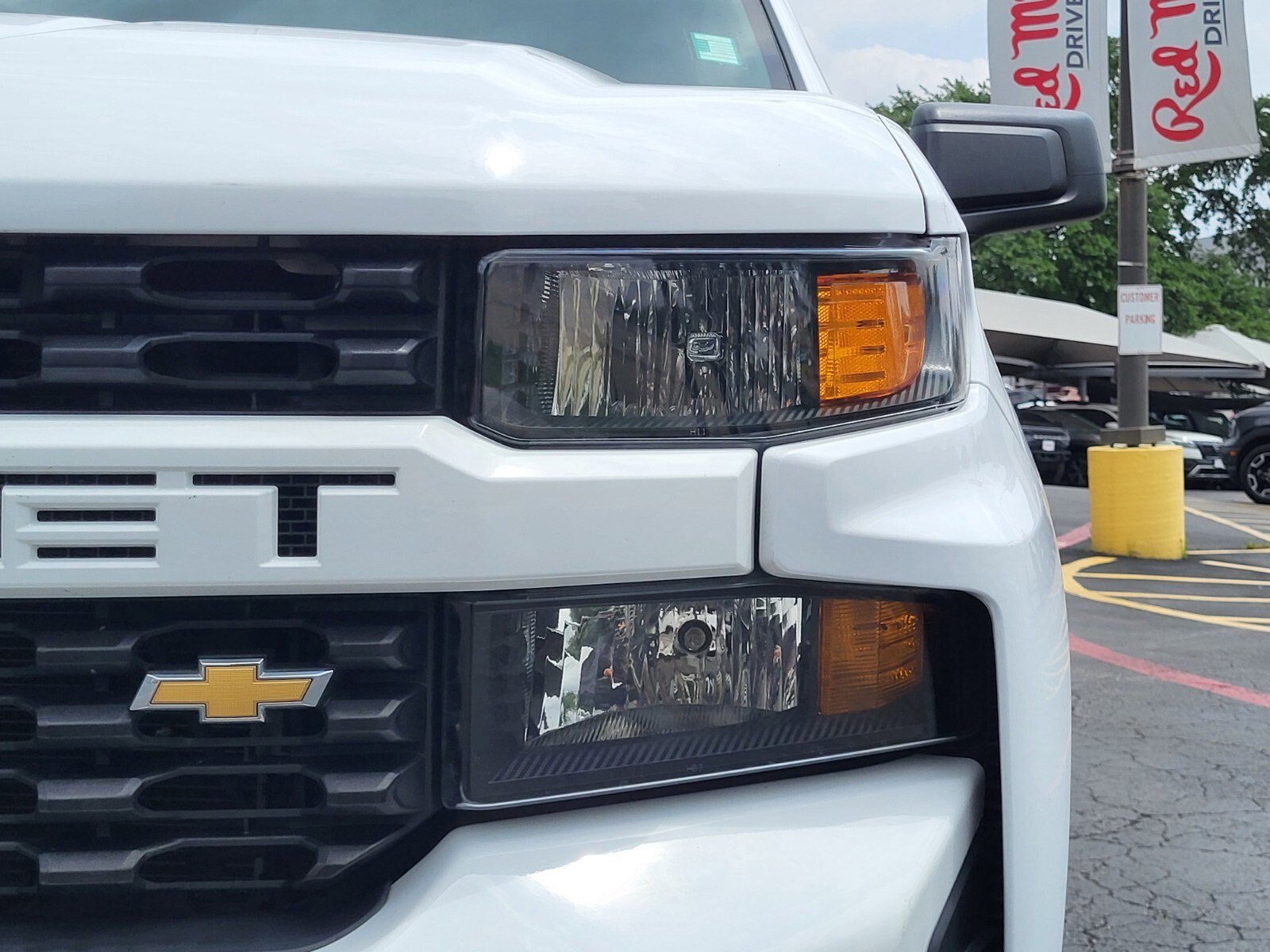 Used 2020 Chevrolet Silverado 1500 Custom w/ Infotainment Package image 11