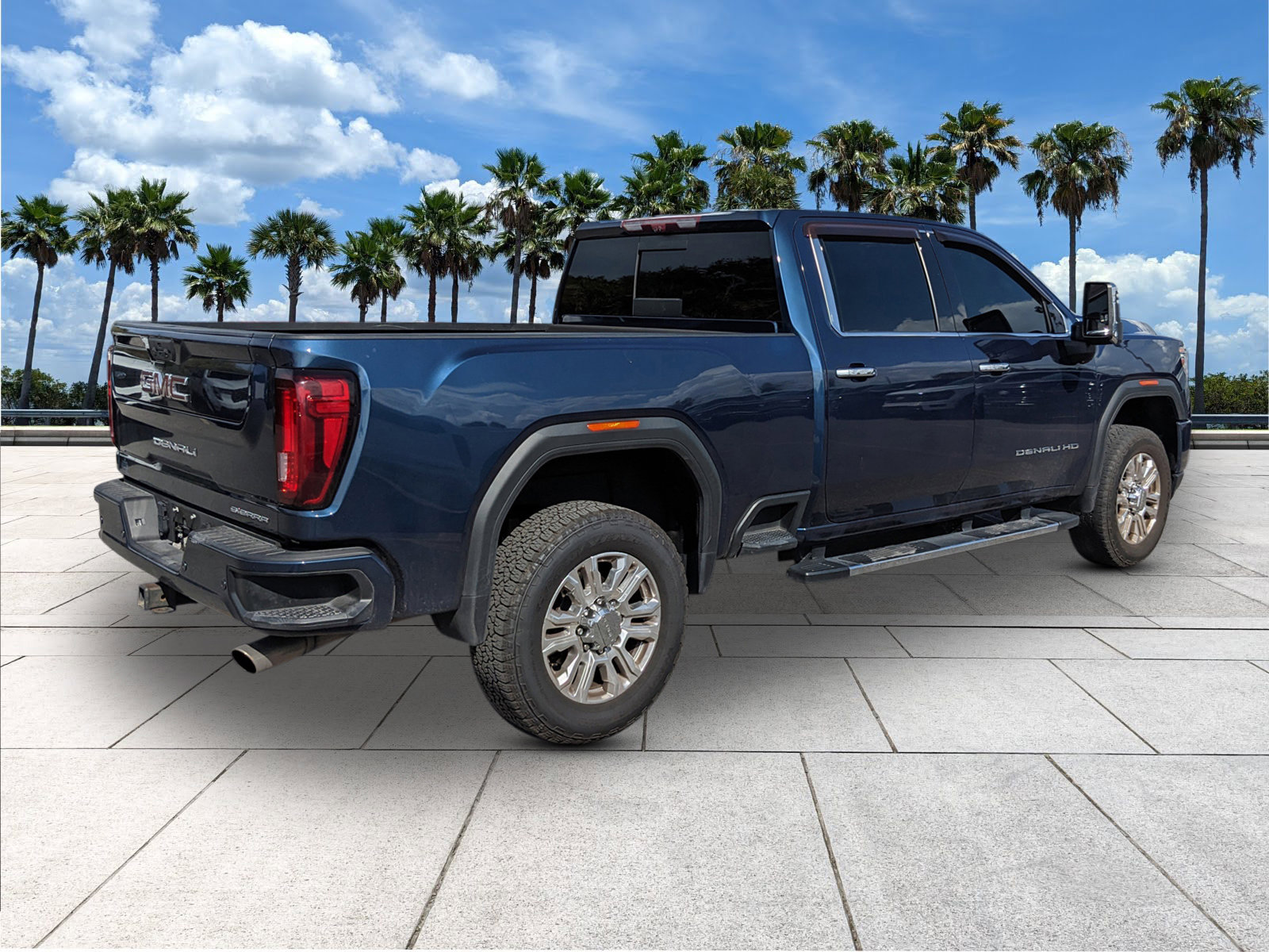 Used 2022 GMC Sierra 2500 Denali w/ Denali Ultimate Package image 8