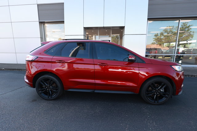 Certified 2019 Ford Edge ST w/ Equipment Group 401A AWD/4WD image 2