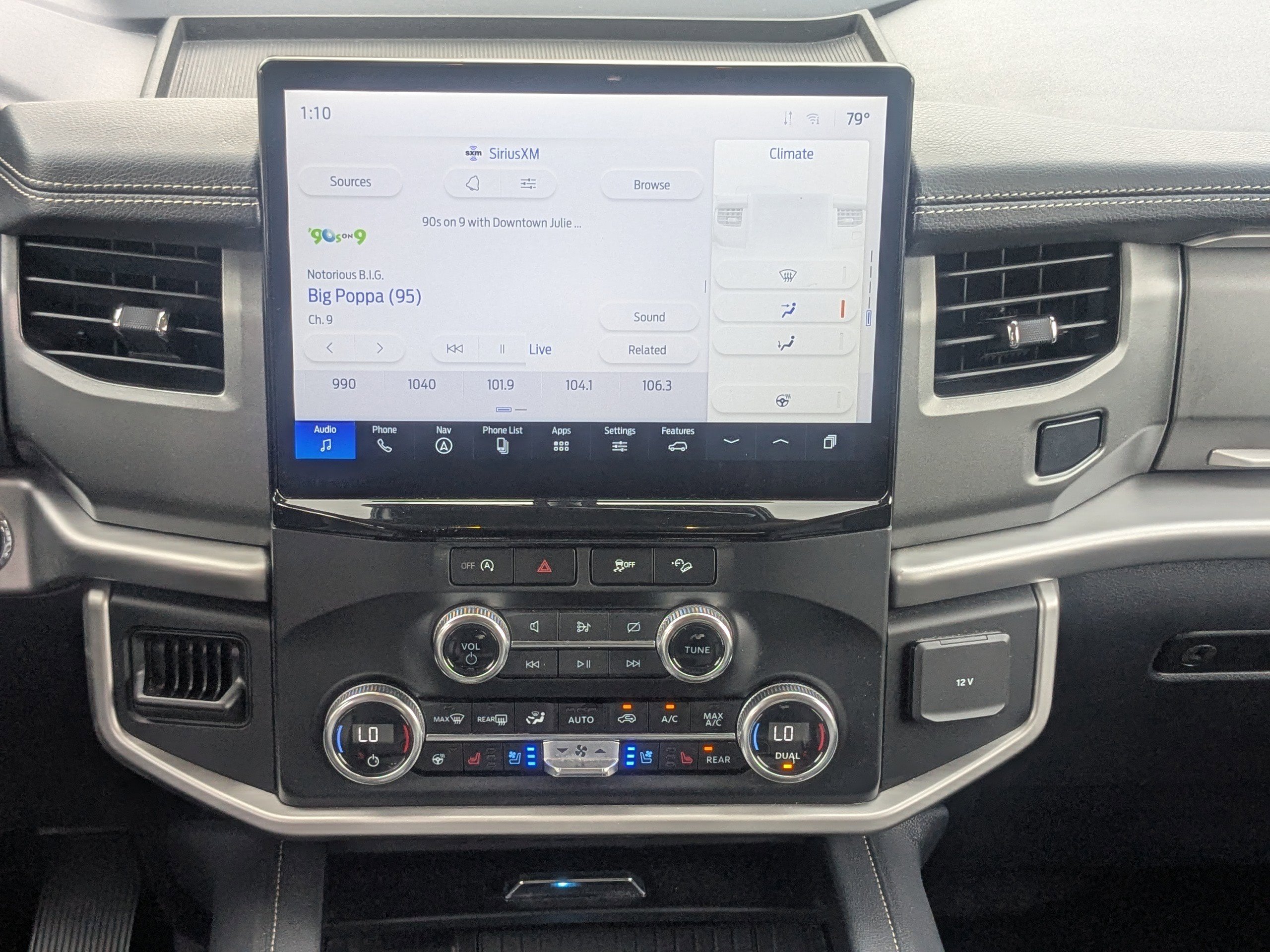 Certified 2024 Ford Expedition XLT image 20